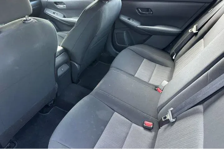 $14881 : Nissan Sentra 2024 SV 4dr Se image 10