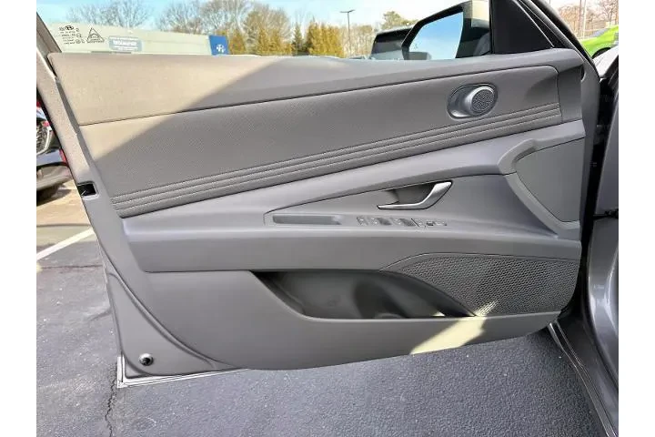 $17999 : Hyundai ELANTRA 2023 SEL 4dr image 8