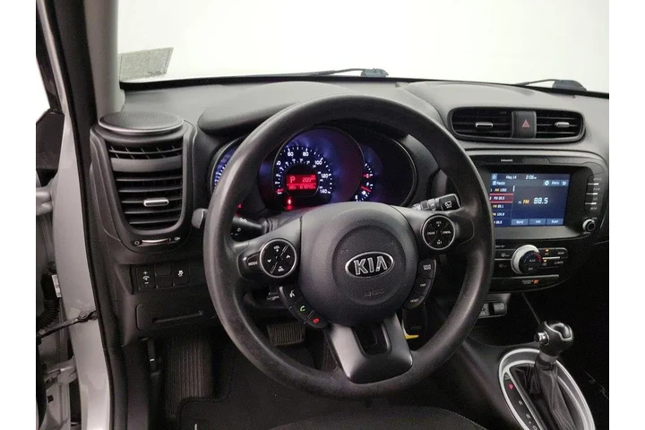$13998 : Kia Soul 2019 + 4dr Crossove image 10