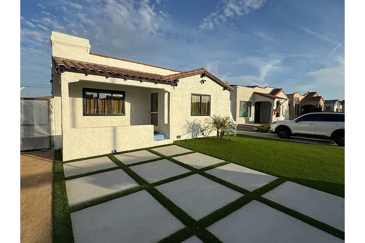 $1000 : Take a Tour Today 1BD-1BTH Now image 1