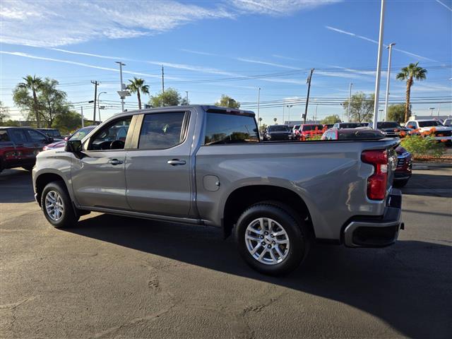 $41000 : Pre-Owned 2022 Silverado 1500 image 4