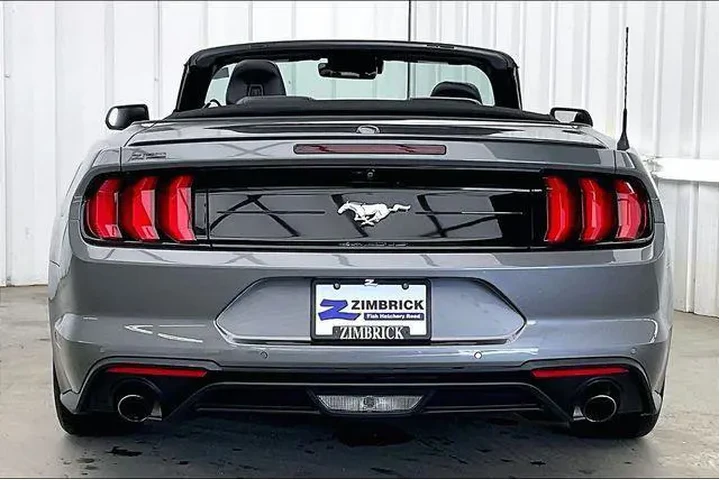 $22490 : Ford Mustang 2021 EcoBoost 2 image 4