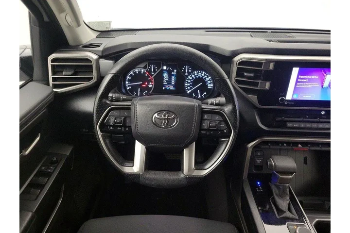 $38998 : Toyota Tundra 2023 4x2 SR5 4 image 10