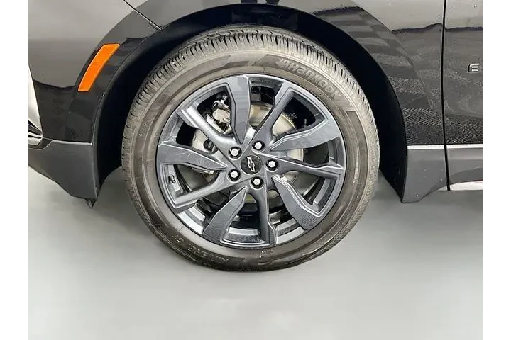 $29975 : Chevrolet Equinox 2024 RS 4d image 10