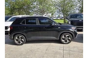 $15987 : Hyundai VENUE 2021 SEL 4dr C thumbnail
