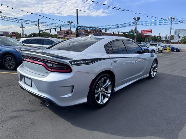 $38299 : 2022 Charger R/T RWD image 5