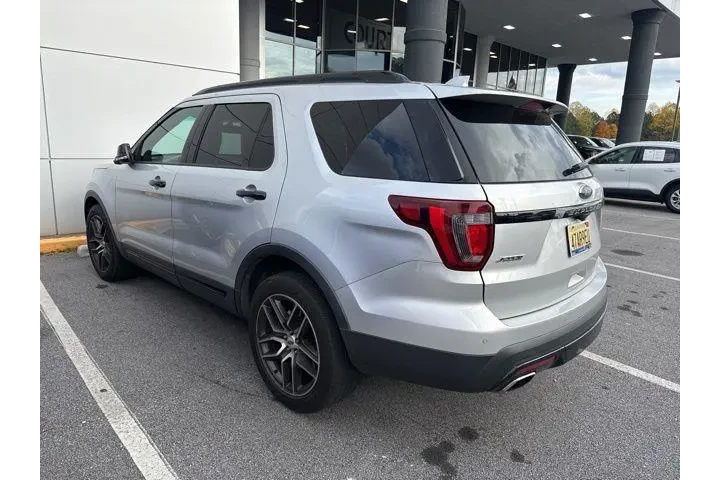 $12998 : Ford Explorer 2016 AWD Sport image 2