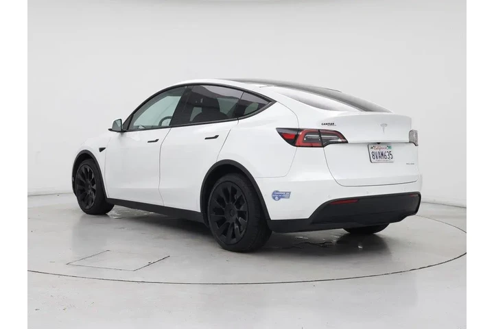 $29998 : Tesla Model Y 2021 AWD Long image 2