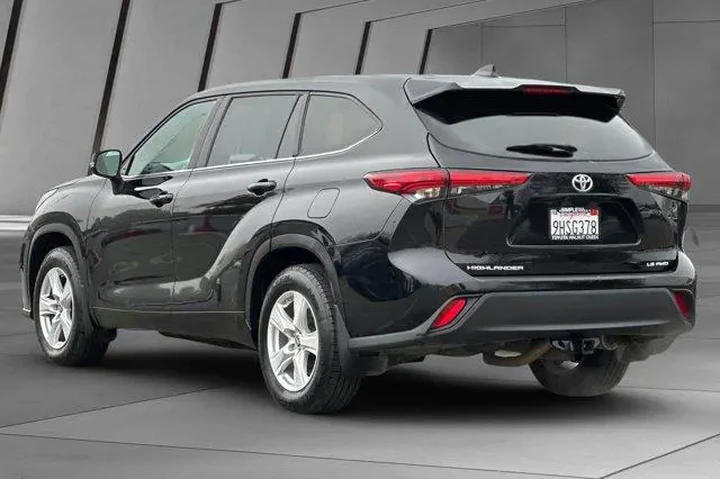 $28000 : Toyota Highlander 2022 AWD L image 10