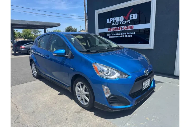 $12998 : 2017 Prius c One image 2