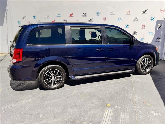 $11995 : Used 2015 Grand Caravan 4dr W image 2