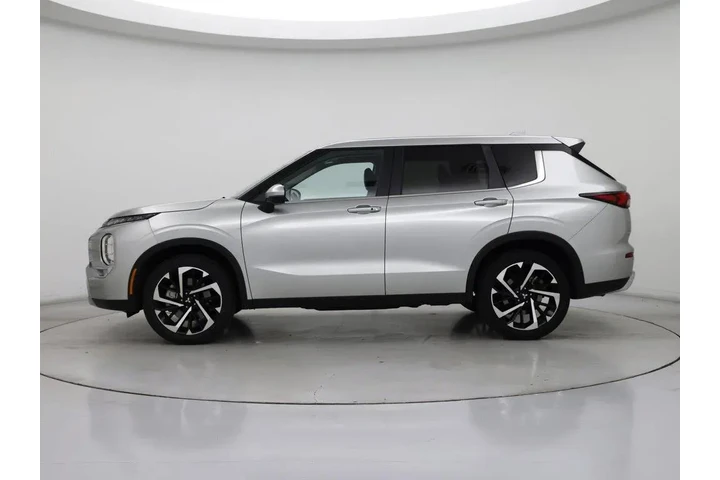 $23998 : Mitsubishi Outlander 2024 SE image 3