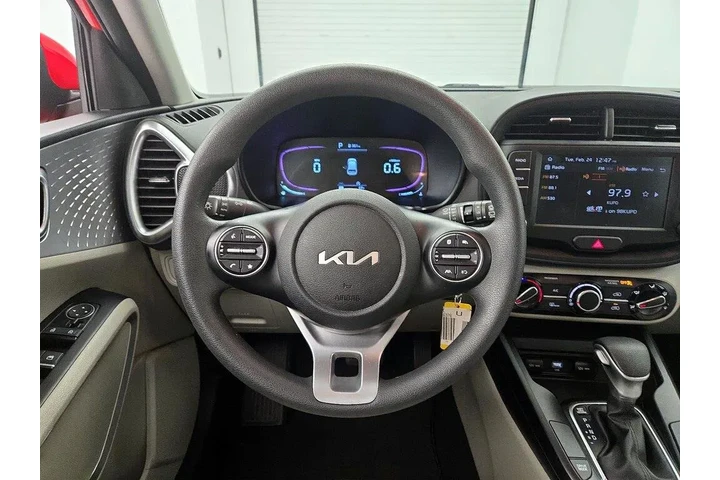 $19998 : Kia Soul 2025 LX 4dr Crossov image 10