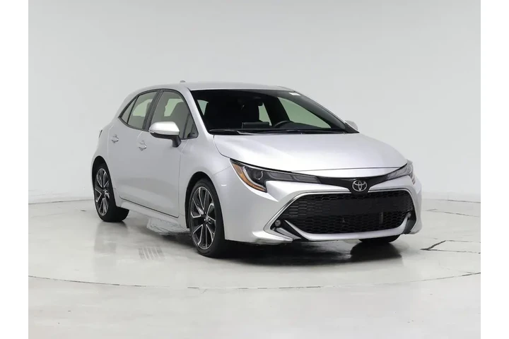 $21998 : Toyota Corolla Hatchback 202 image 1