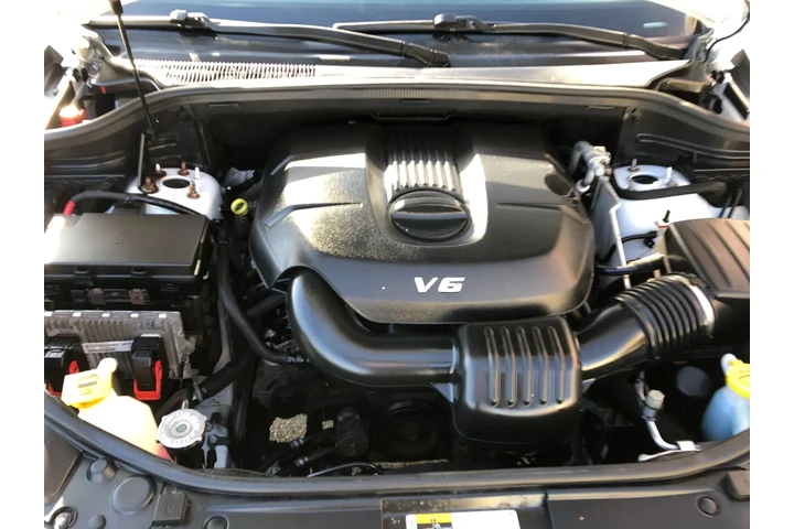 $14870 : 2015 Grand Cherokee Altitude image 1