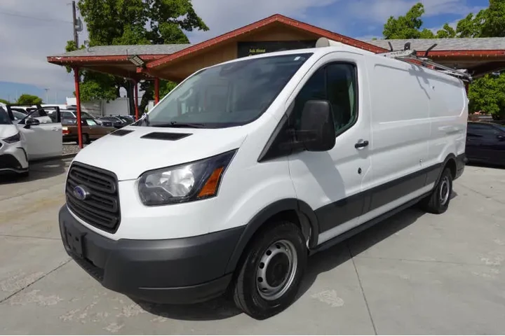 $21979 : 2018 Transit 250 image 9