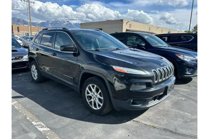 $6900 : Jeep Cherokee 2014 4x4 Latit image 1