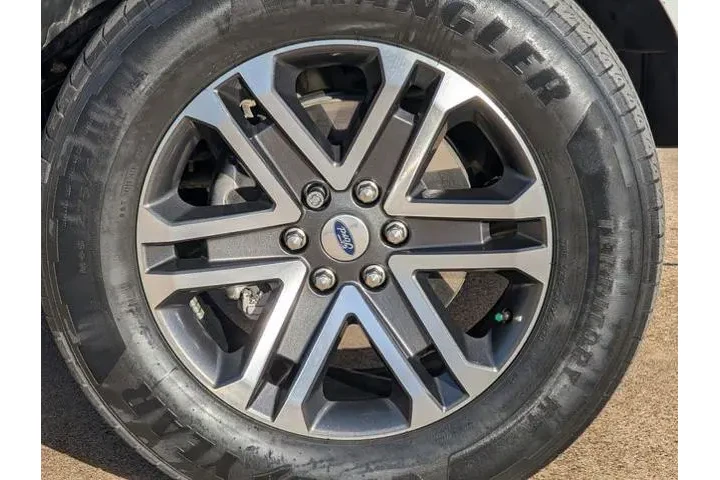 $30995 : Ford F-150 2023 4x2 XL 4dr S image 9