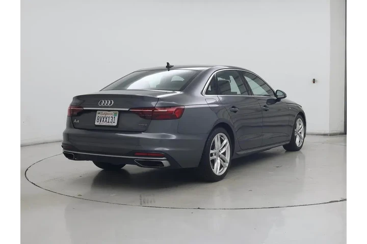 $27998 : Audi A4 2021 AWD quattro S l image 8