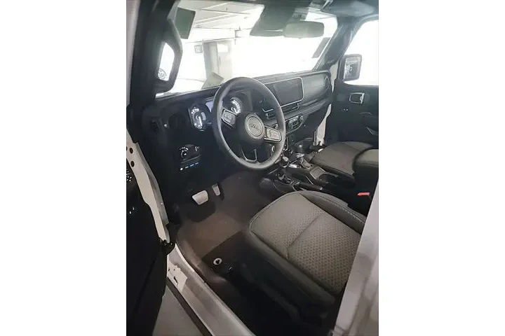 $35899 : Jeep Wrangler 2025 4x4 Rubic image 6