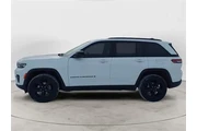 $31888 : Jeep Grand Cherokee 2023 4x4 thumbnail
