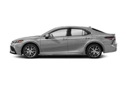 2023 Camry SE Sedan 4D thumbnail