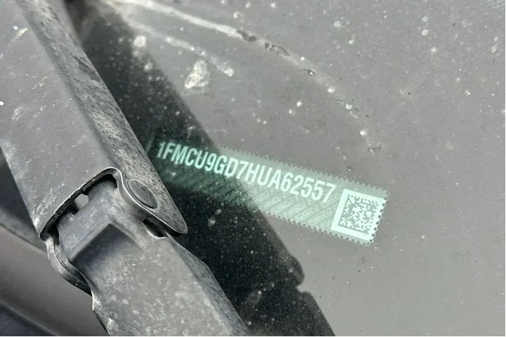 Ford Escape 2017 AWD SE 4dr image 3