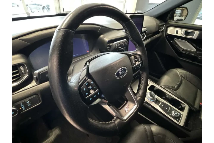 $37588 : Ford Explorer 2022 AWD ST 4d image 9