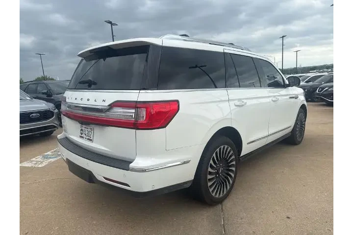 $34329 : Lincoln Navigator 2020 4x4 B image 3