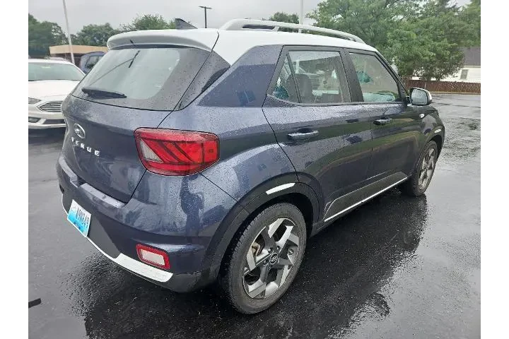 $15376 : Hyundai VENUE 2022 SEL 4dr C image 7