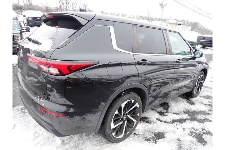 $18290 : Mitsubishi Outlander 2022 AW image 5