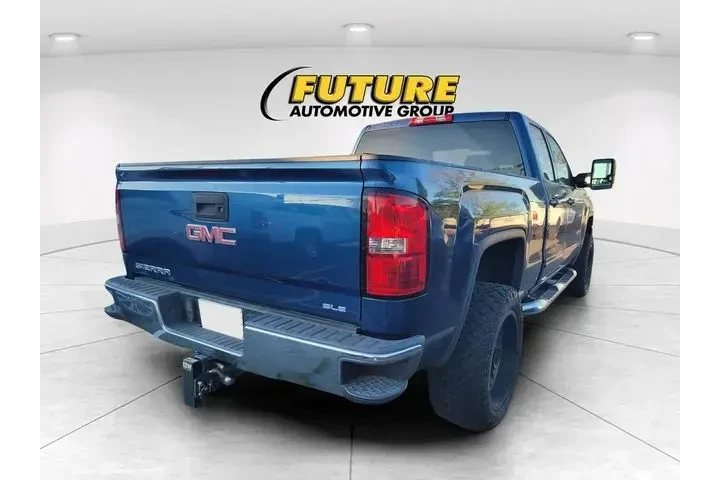 $27997 : GMC Sierra 1500 2017 4x4 SLE image 3