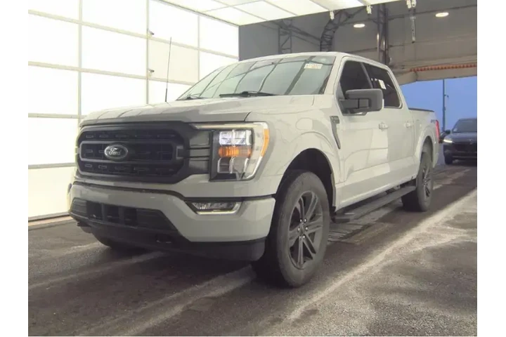 $34999 : Ford F-150 2023 4x4 XLT 4dr image 2