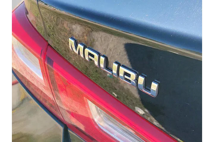 $16847 : Chevrolet Malibu 2024 LT 4dr image 6