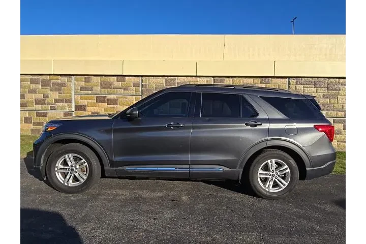 $16799 : Ford Explorer 2020 XLT 4dr S image 7