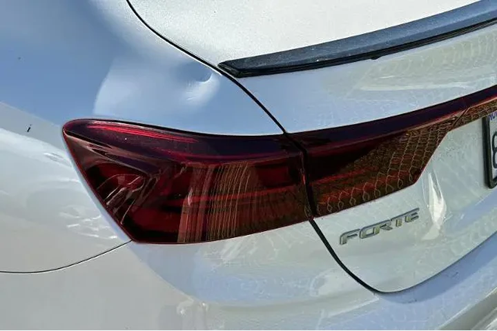 $17995 : Kia Forte 2022 GT-Line 4dr S image 5