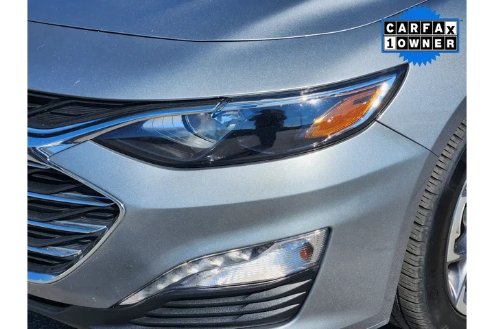 $17459 : Chevrolet Malibu 2023 LT 4dr image 8