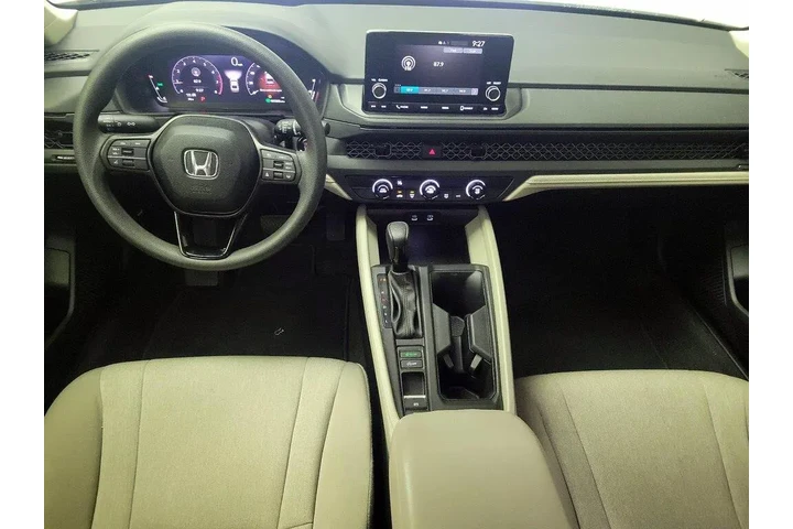$27998 : Honda Accord 2025 LX 4dr Sed image 9