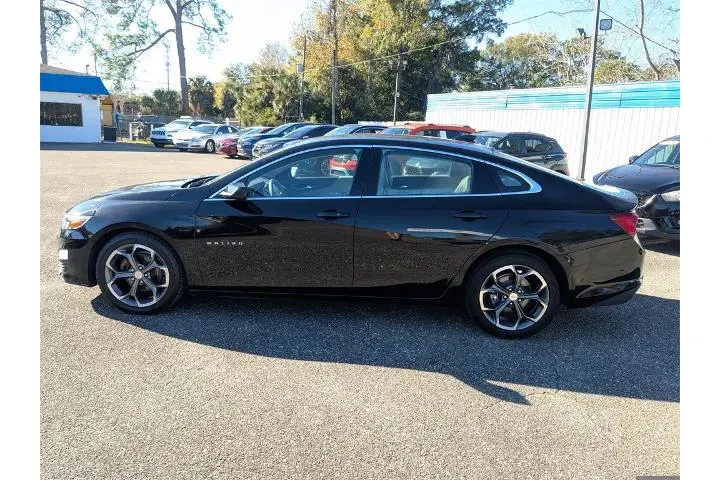 $15800 : Chevrolet Malibu 2023 LT 4dr image 7