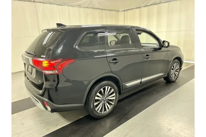 $16890 : Mitsubishi Outlander 2020 AW image 2