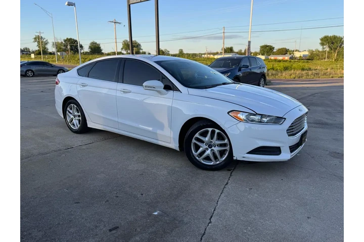 $6999 : 2015 Fusion SE image 6