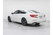 $19998 : Honda Accord 2019 Sport 4dr thumbnail