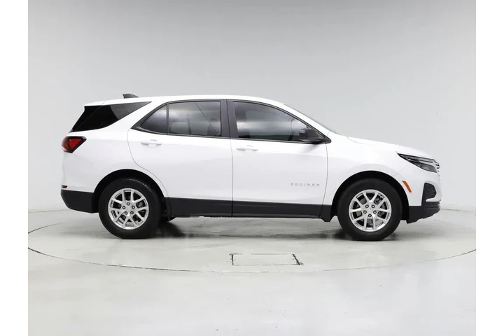 $24998 : Chevrolet Equinox 2024 LS 4d image 7