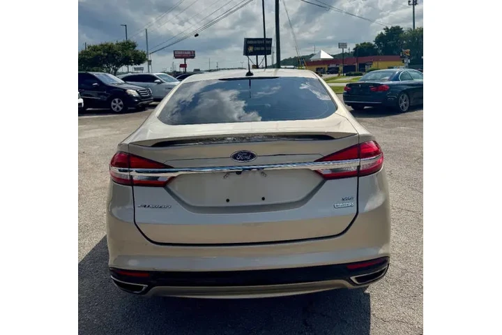 $9900 : 2017 Fusion SE image 5