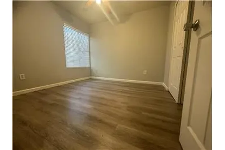 $3500 : Rental property with 4 bedro image 7