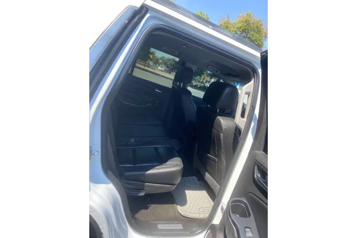 $19495 : 2017 Tahoe LT image 7
