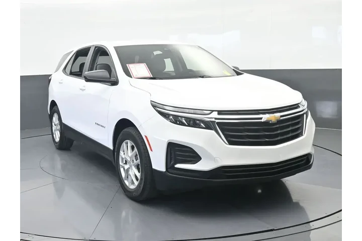 $17424 : Chevrolet Equinox 2023 LS 4d image 9