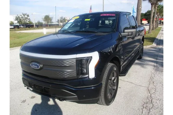 $39495 : Ford F-150 Lightning 2023 AW image 3
