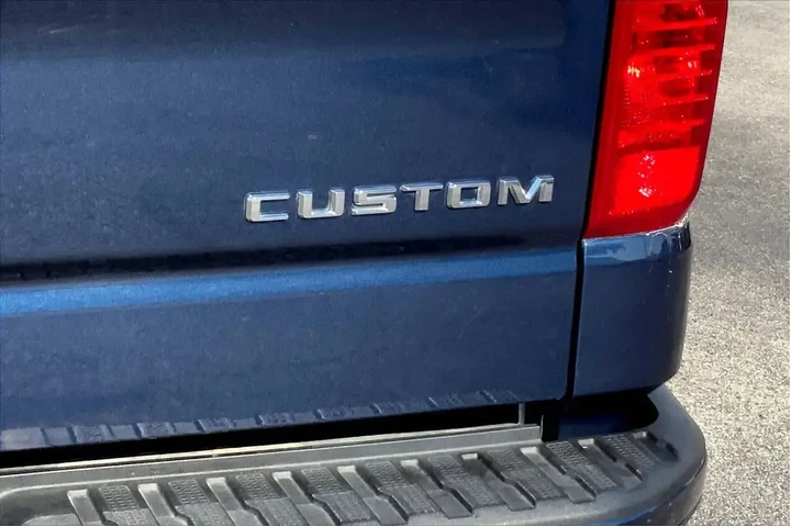 $31899 : Chevrolet Silverado 1500 202 image 9