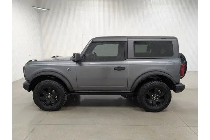 $39417 : Ford Bronco 2024 4x4 Black D image 1